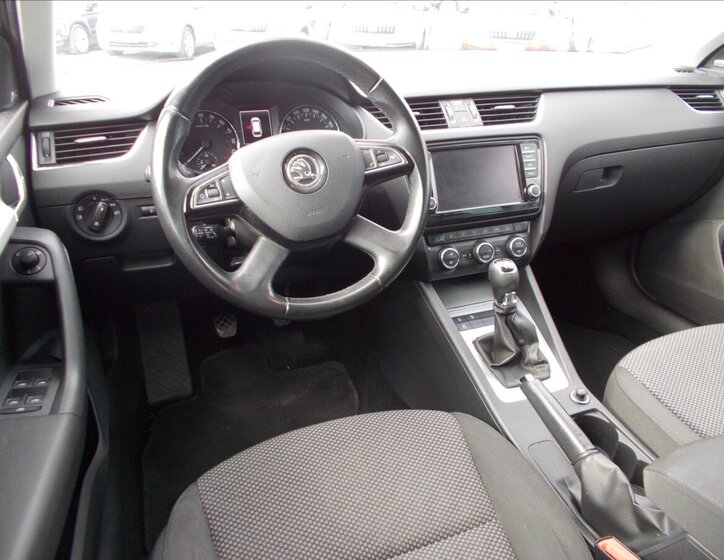 Škoda Octavia Kombi 1,6 l 77 kw