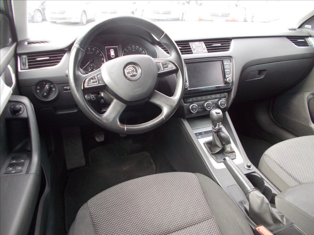 Škoda Octavia Kombi 1,6 l 77 kw