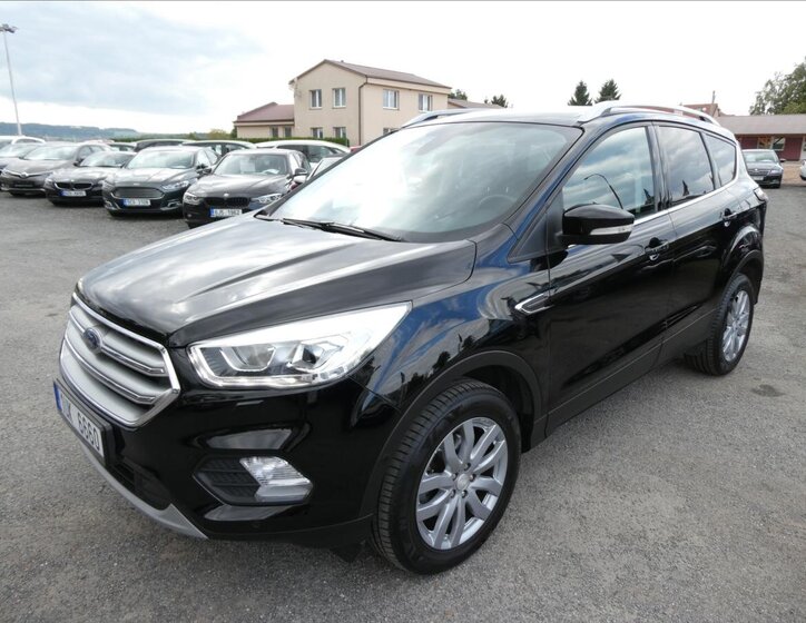 Ford Kuga SUV 1,5 l 110 kw