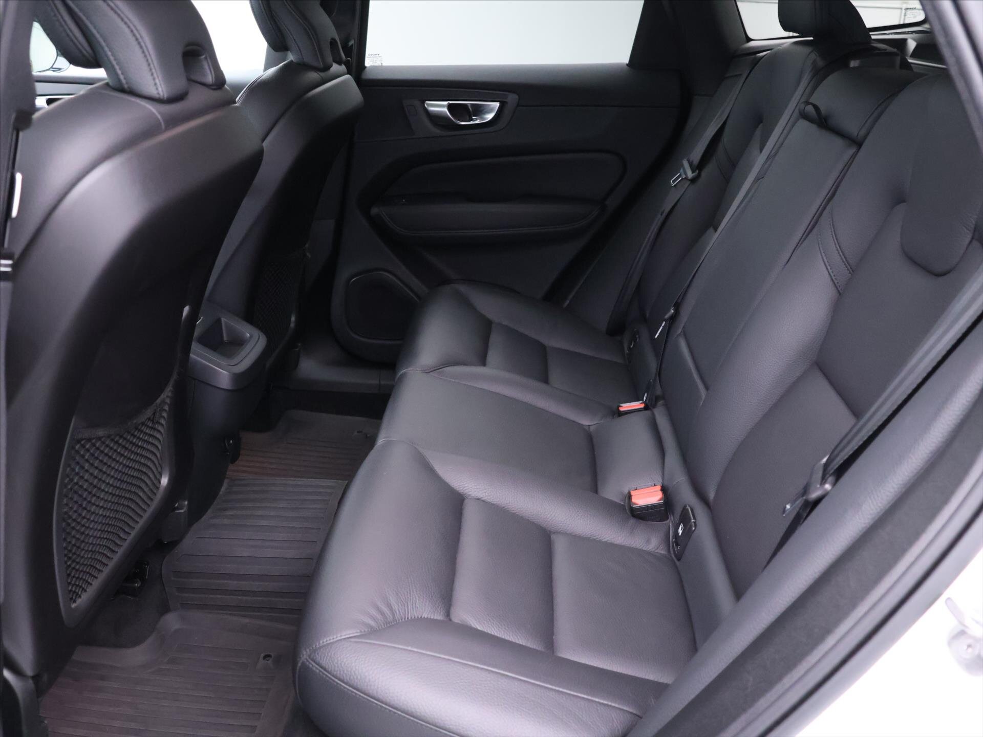 Volvo XC60 SUV / Terénní 2,0 l 173 kw