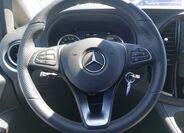 Mercedes-Benz Vito 18