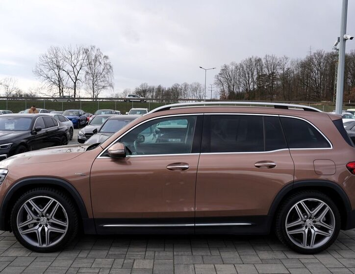 Mercedes-Benz GLB SUV / Terénní 2,0 l 225 kw