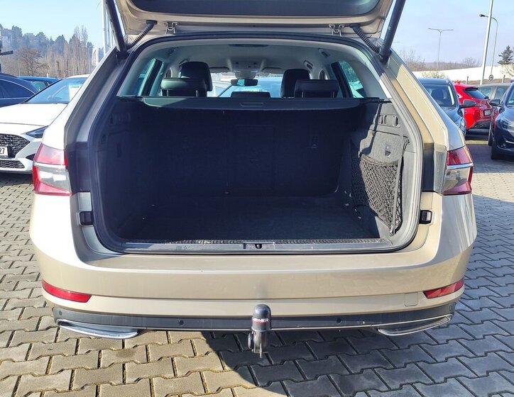 Škoda Superb Kombi 1,5 l 110 kw