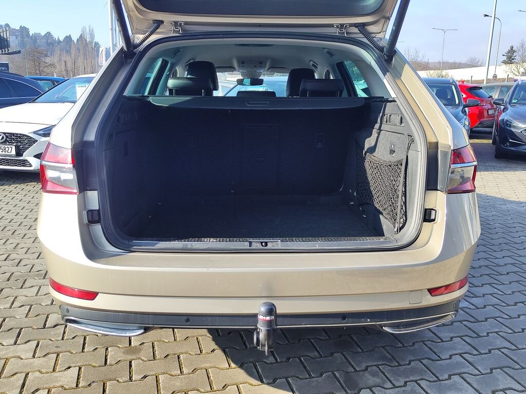 Škoda Superb Kombi 1,5 l 110 kw