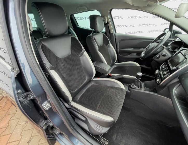 Renault Clio Hatchback 1,2 l 87 kw