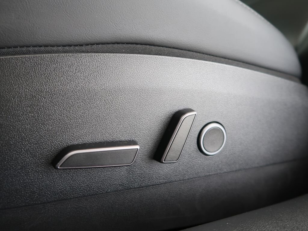 Tesla Model 3 Sedan / Limuzína 0,0 0