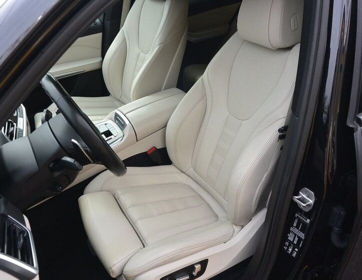 BMW X5 SUV / Terénní 3,0 l 250 kw