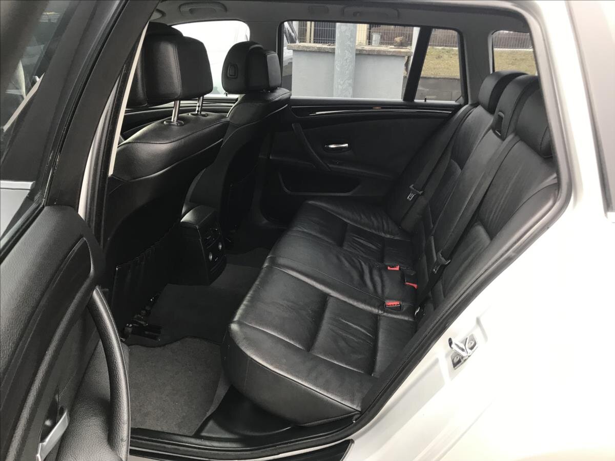 BMW Řada 5 Kombi 2,0 l 120 kw