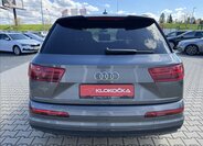 Audi Q7 5