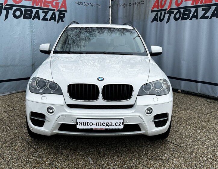 BMW X5 Kombi 3,0 l 180 kw