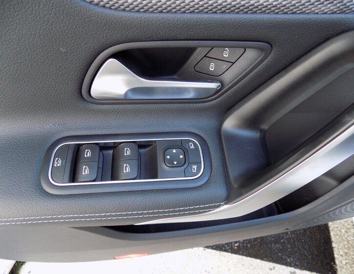 Mercedes-Benz CLA 22