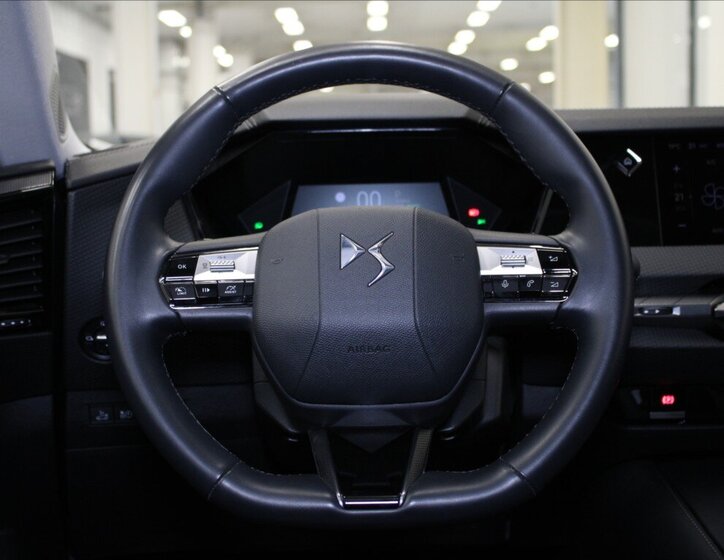 DS Automobiles DS4 SUV / Terénní 1,6 l 165 kw