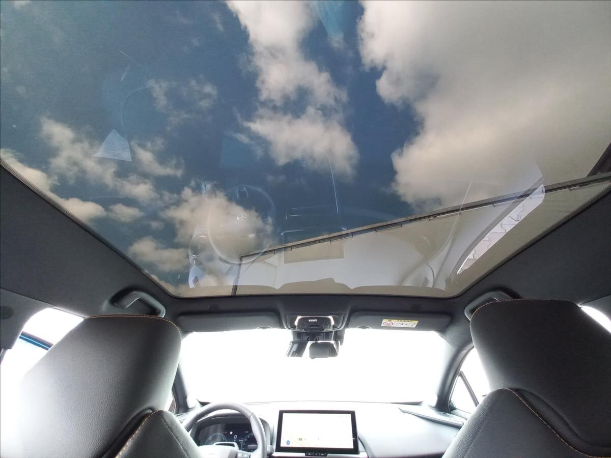 Toyota C-HR SUV / Terénní 2,0 l 112 kw