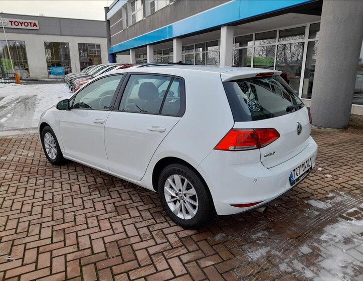 Volkswagen Golf Hatchback 1,2 l 81 kw