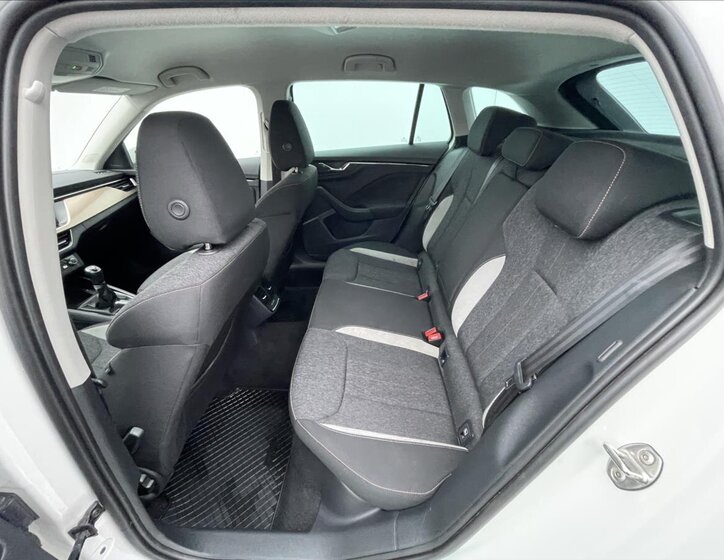 Škoda Scala Hatchback 999,0 81 kw