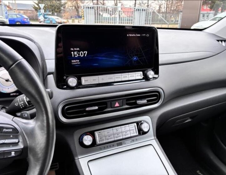 Hyundai Kona SUV / Terénní 0,0 150 kw