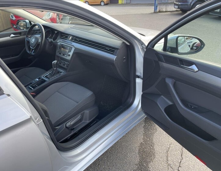 Volkswagen Passat Kombi 2,0 l 110 kw