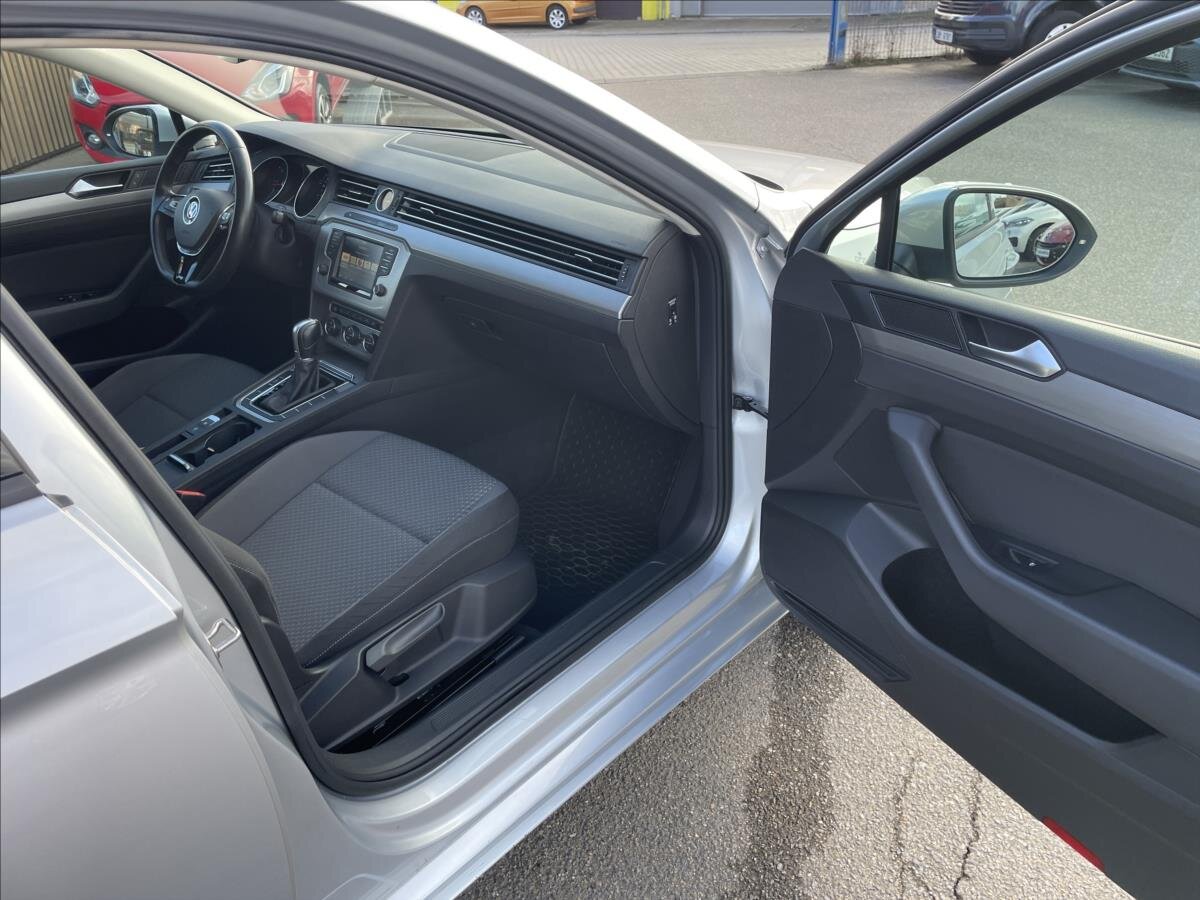 Volkswagen Passat Kombi 2,0 l 110 kw