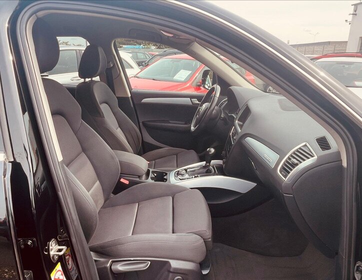 Audi Q5 SUV / Terénní 2,0 l 155 kw