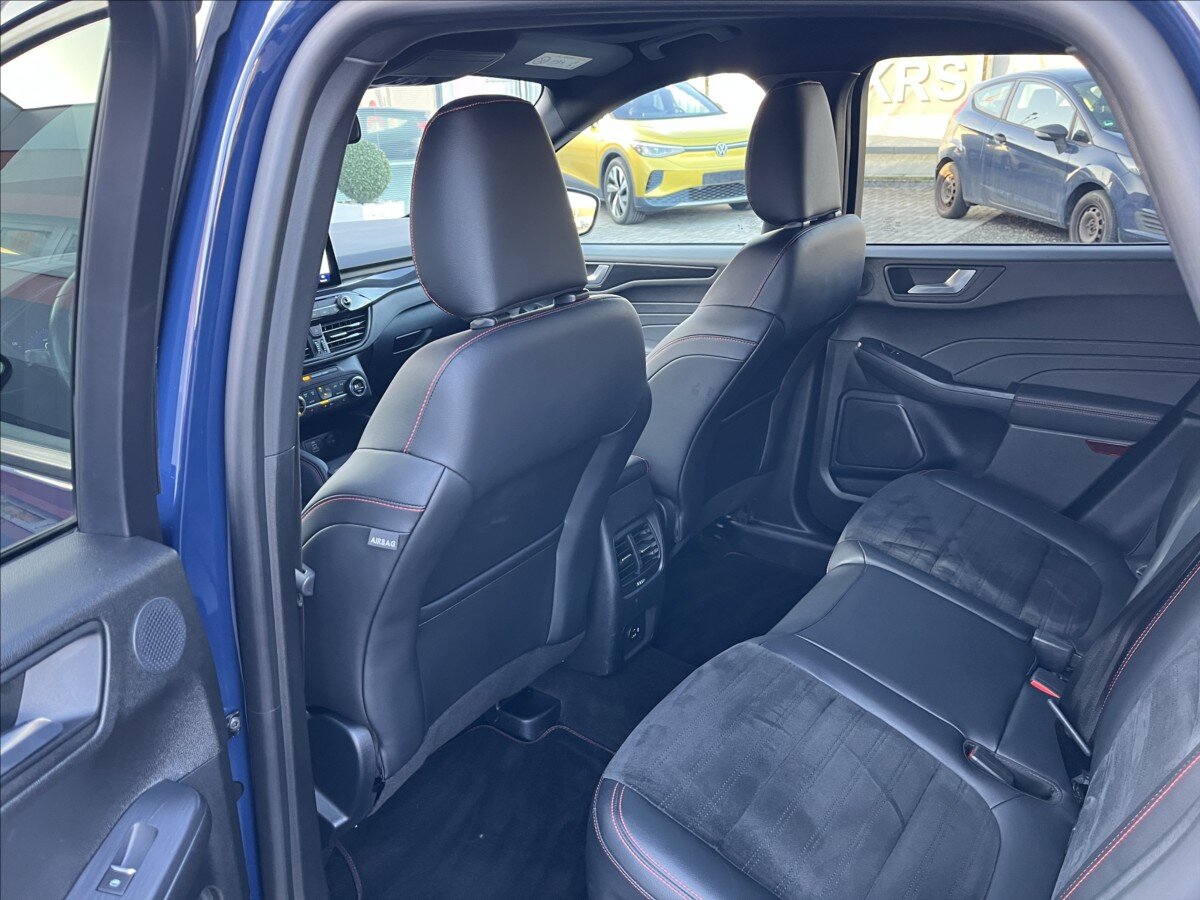 Ford Kuga SUV / Terénní 2,5 l 165 kw