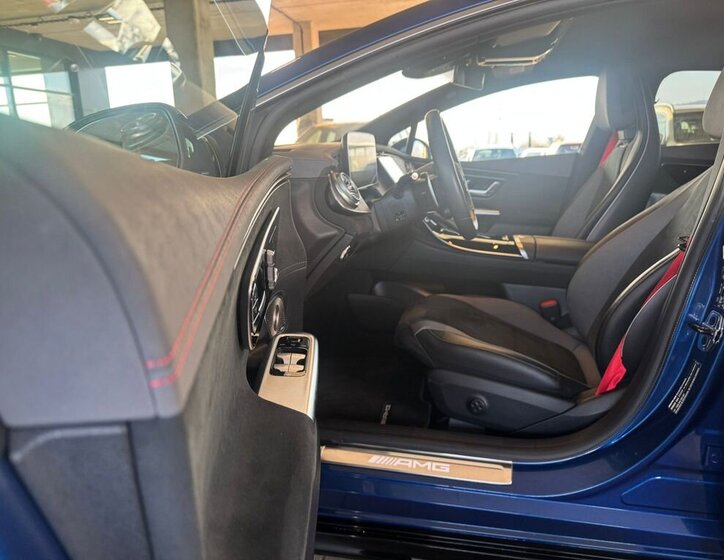 Mercedes-Benz EQE Sedan / Limuzína 0,0 350 kw