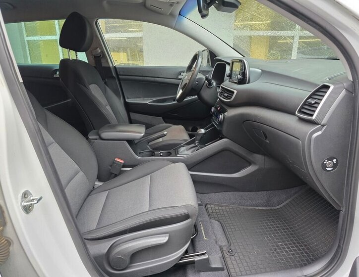 Hyundai Tucson SUV 1,6 l 100 kw