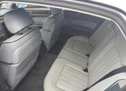 Volkswagen Phaeton 9