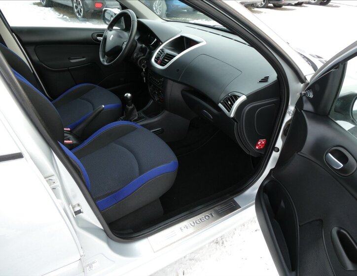 Peugeot 206 Hatchback 1,1 l 44 kw