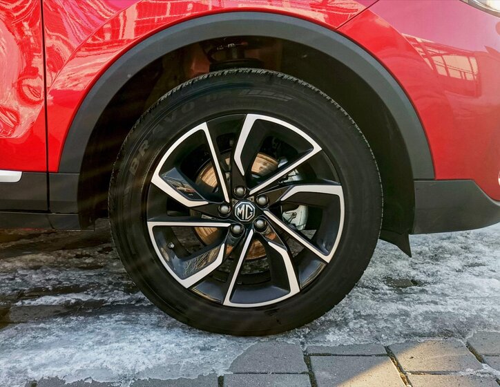 MG ZS SUV 1,5 l 78 kw