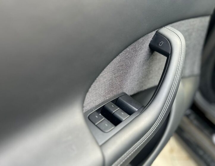 Tesla Model S Sedan / Limuzína 0,0 760 kw