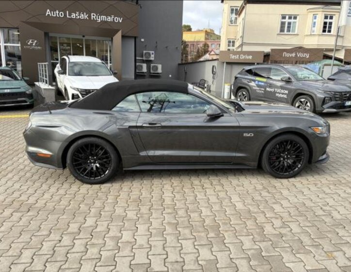 Ford Mustang Kabriolet 5,0 l 310 kw