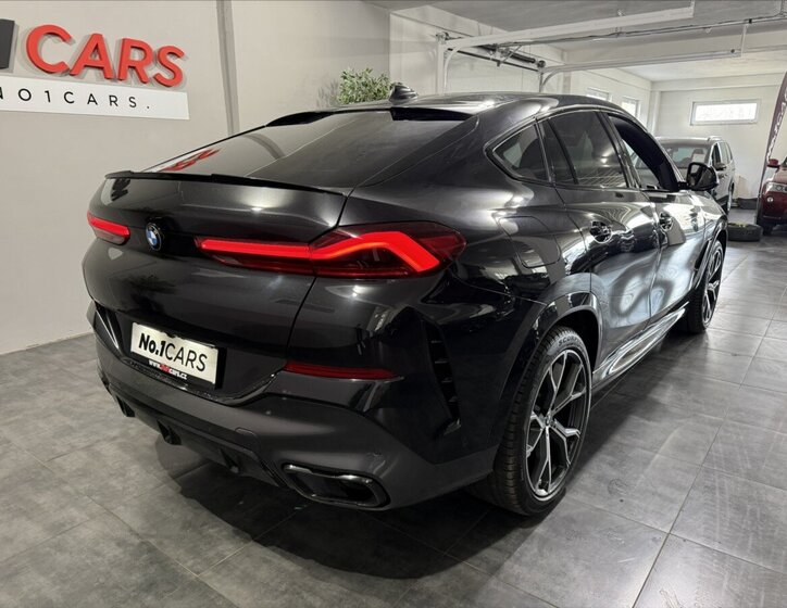BMW X6 Sedan / Limuzína 3,0 l 250 kw
