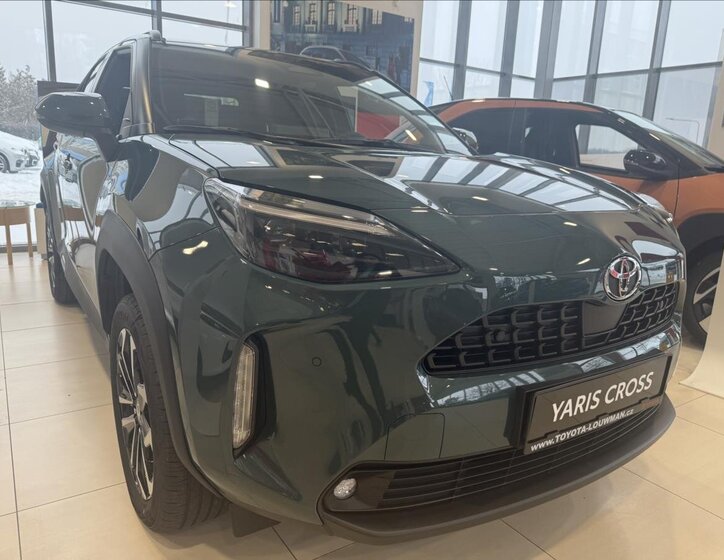 Toyota Yaris Cross SUV 1,5 l 96 kw