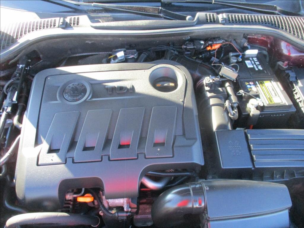 Škoda Octavia Sedan / Limuzína 2,0 l 103 kw