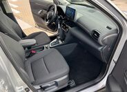 Toyota Yaris Cross 17