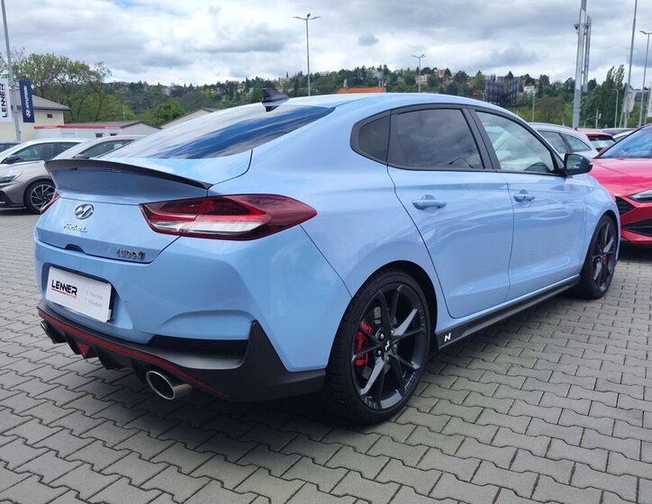 Hyundai i30 Liftback 2,0 l 206 kw
