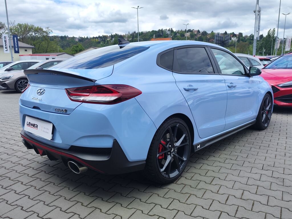 Hyundai i30 Liftback 2,0 l 206 kw