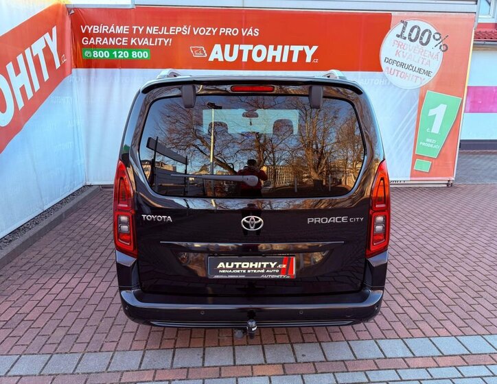 Toyota ProAce Kombi 1,5 l 96 kw