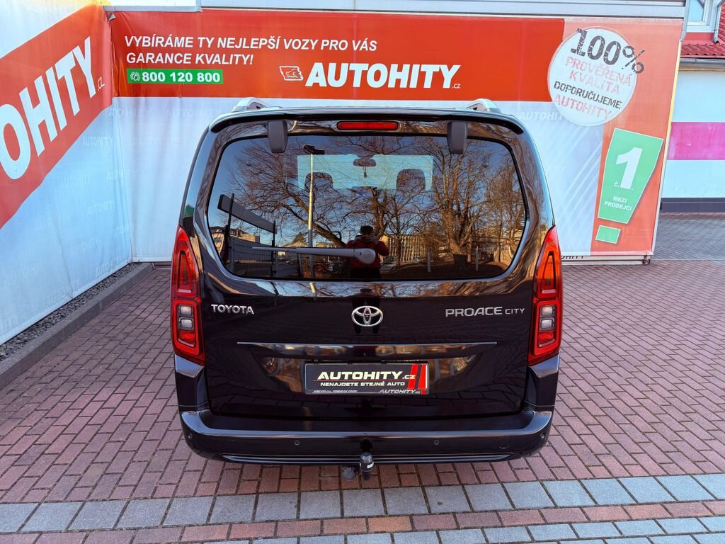 Toyota ProAce Kombi 1,5 l 96 kw