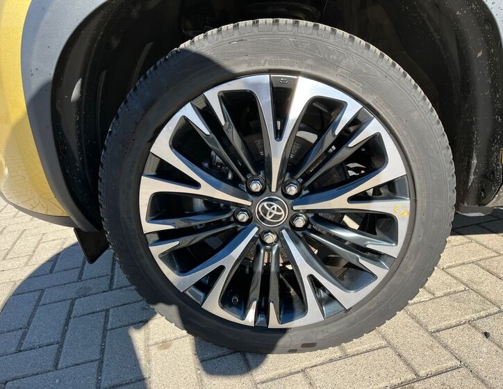 Toyota Yaris Cross SUV / Terénní 1,5 l 68 kw