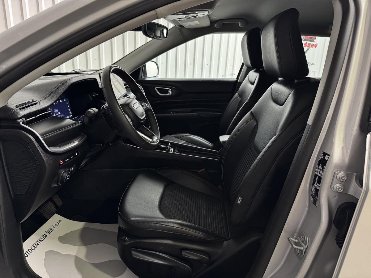 Jeep Compass SUV / Terénní 1,3 l 140 kw