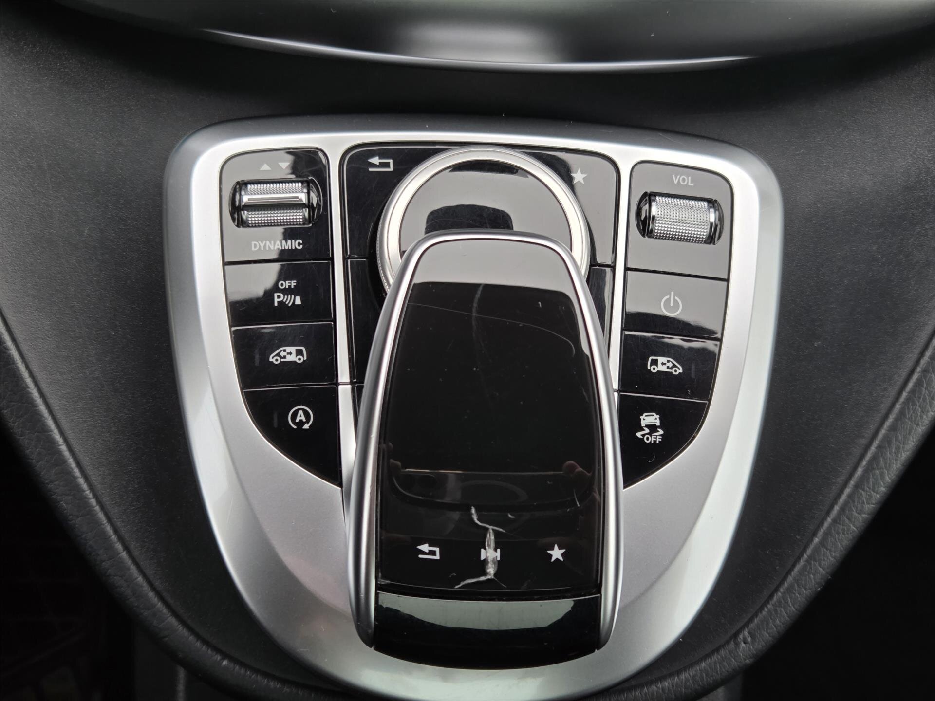 Mercedes-Benz Třídy V Kombi 2,1 l 140 kw