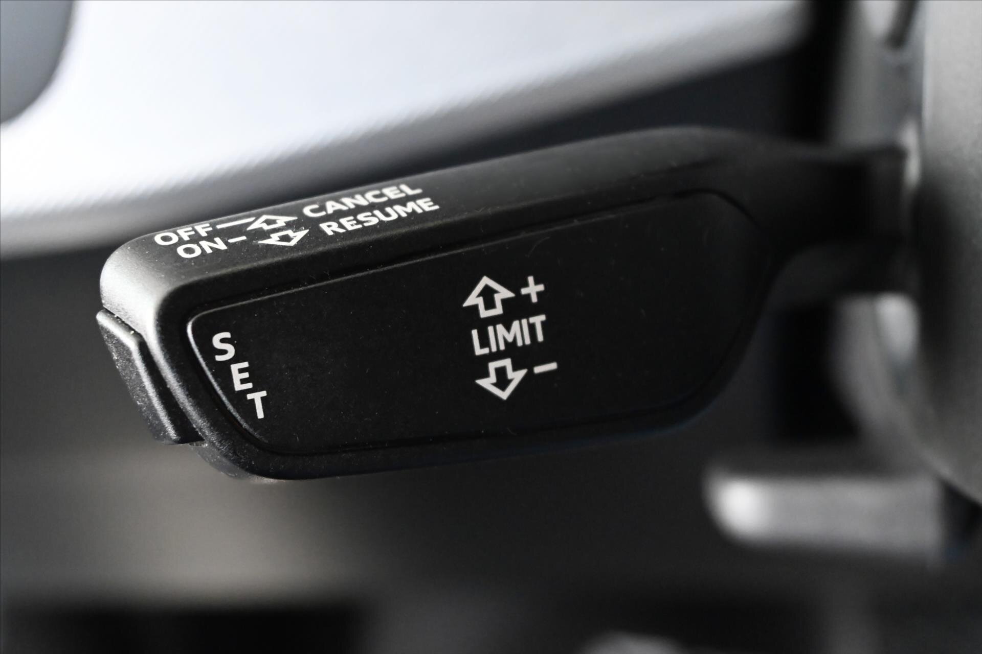 Audi A4 Kombi 2,0 l 140 kw