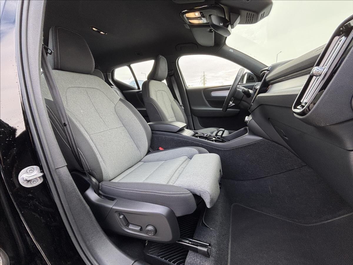 Volvo XC40 Kombi 2,0 l 145 kw