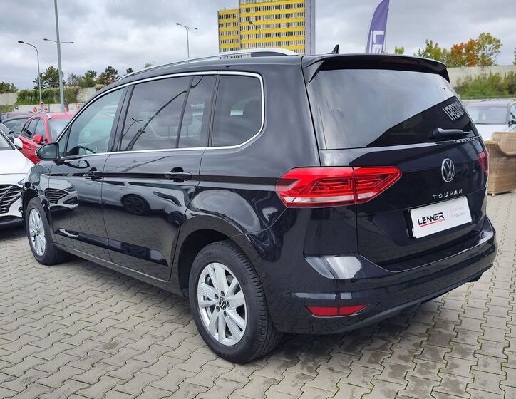 Volkswagen Touran 7