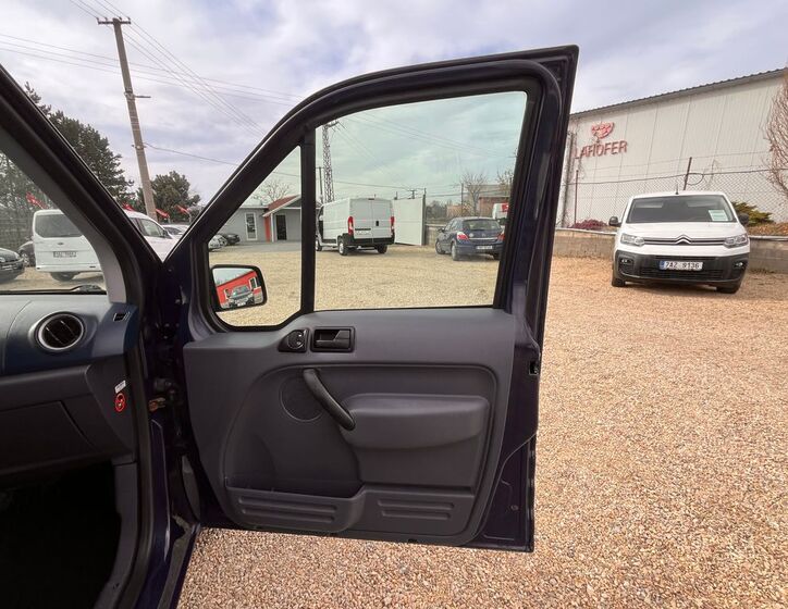 Ford Tourneo Connect 15