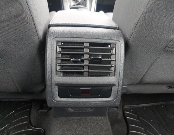 Volkswagen Golf Kombi 2,0 l 110 kw