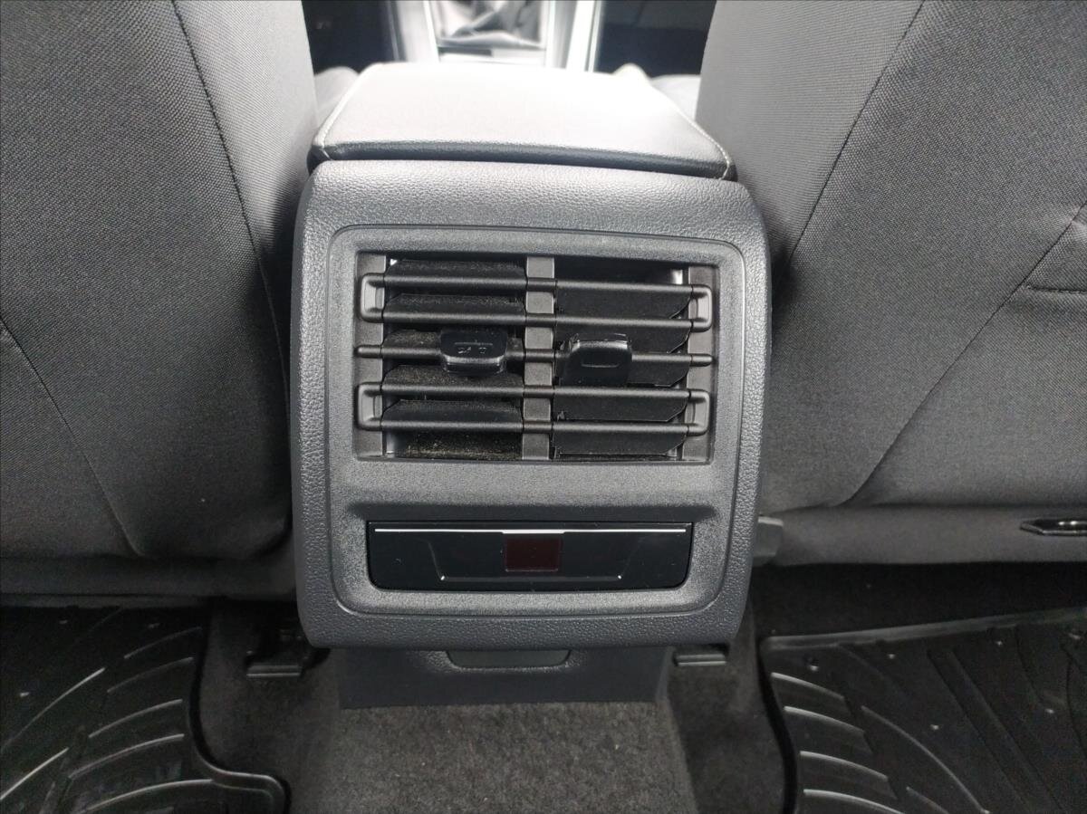 Volkswagen Golf Kombi 2,0 l 110 kw