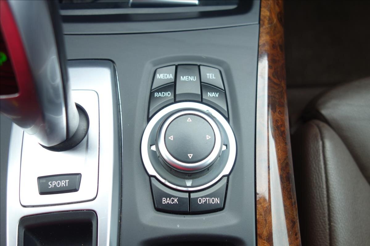 BMW X5 SUV 3,0 l 225 kw