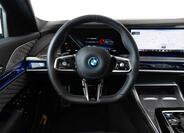 BMW i7 13